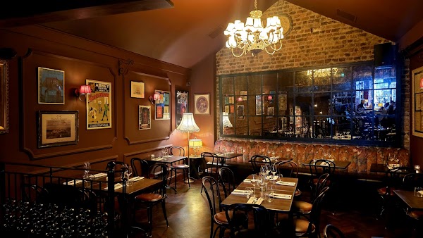 Fitzers Bar & Bistro