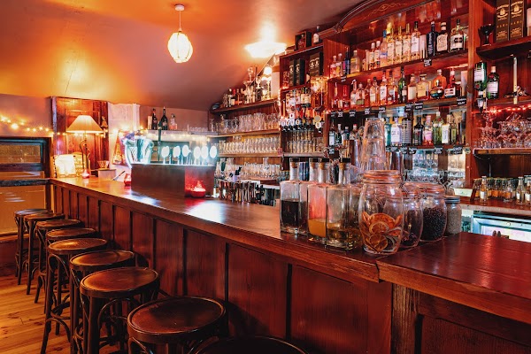 Itty Bittys Bar