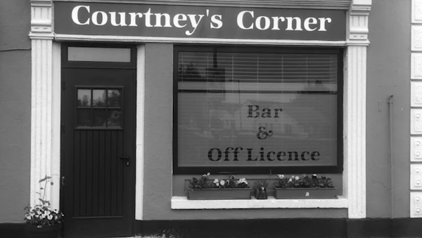 Courtney's Bar And Off Licence