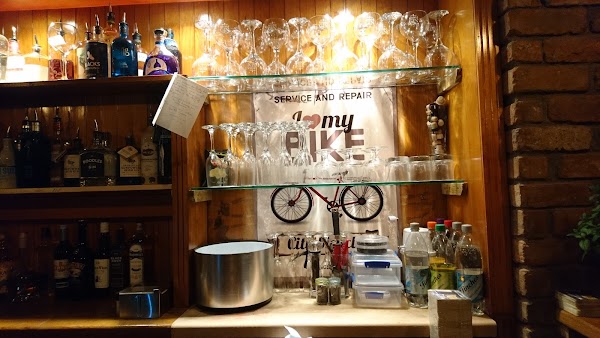 Gg's Gin Bar