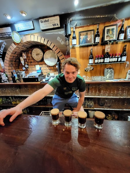 Leech's Bar