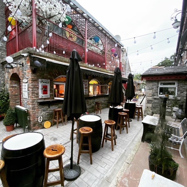 Racey Byrne's The Plough