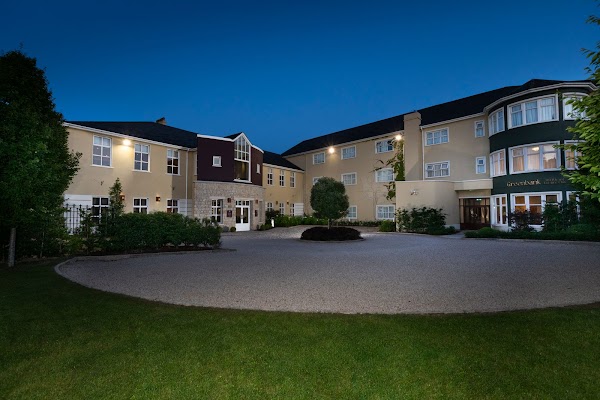 Seven Oaks Hotel