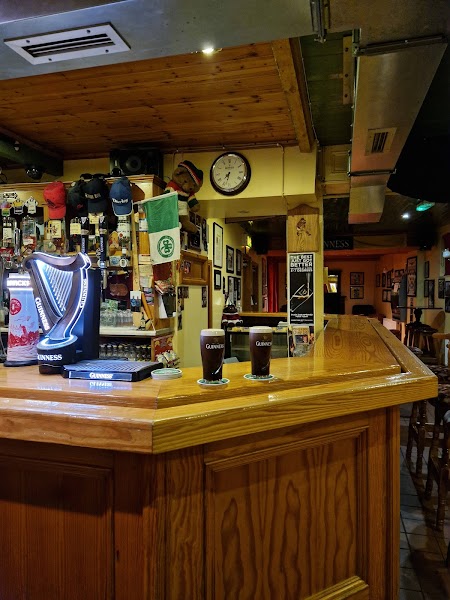 Kelly's Bar