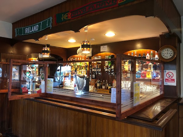 Lavelles Lounge And Bar