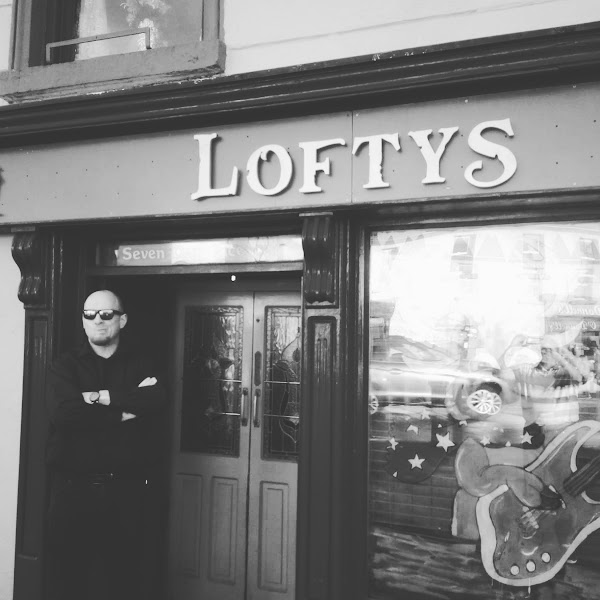 Loftys Bar