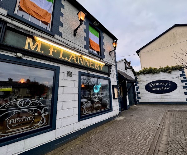 Flannerys Bar