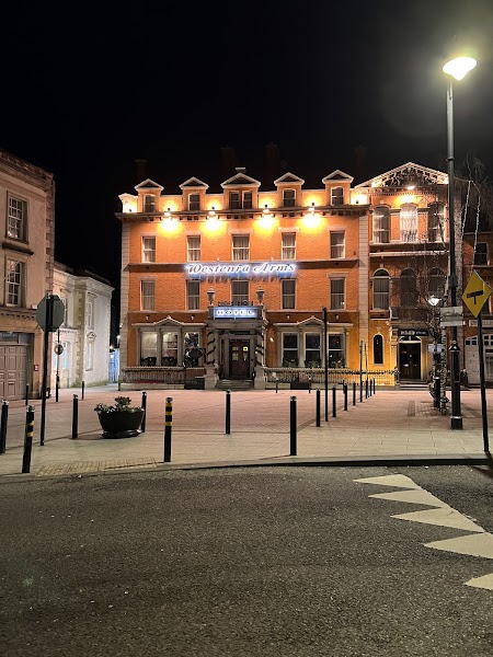 Westenra Arms Hotel