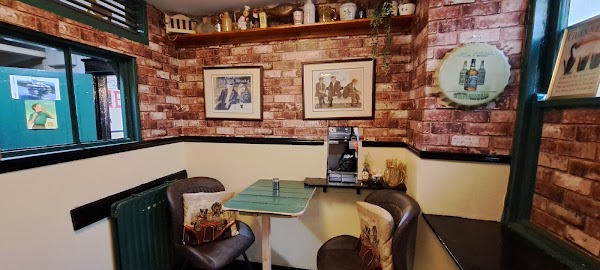 Henry's Bar