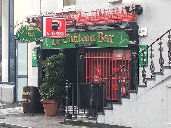 Le Chateau Bars