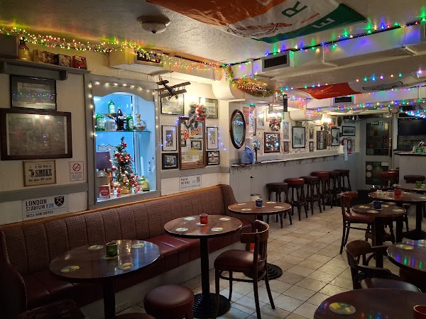 Eugene's Bar