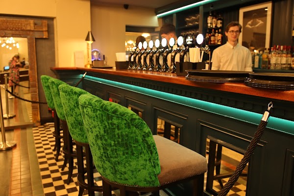 Viaduct Inn