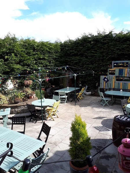 Sarsfields Bar