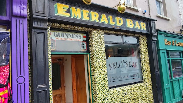 Emerald Bar And Lounge