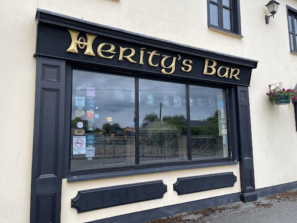 Heritys Bar