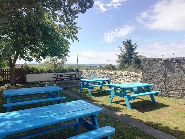 Mac's Bar