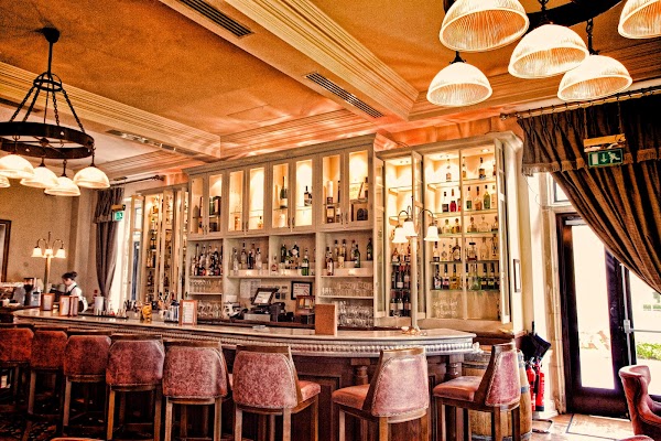 Bens Bar & Lounge