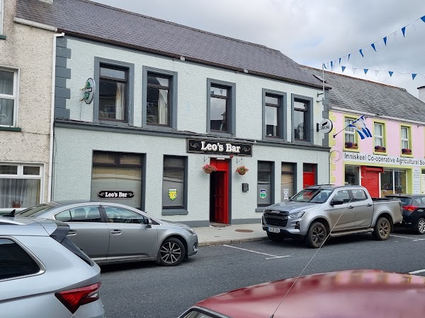 Leo's Bar