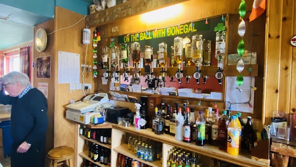 Packies Bar