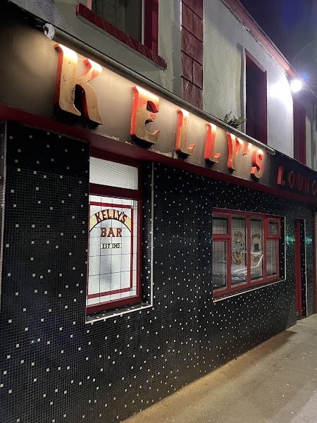 Kellys Bar And Lounge