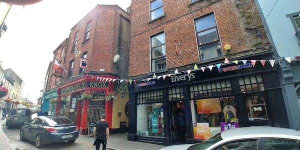 Ciaran's Bar