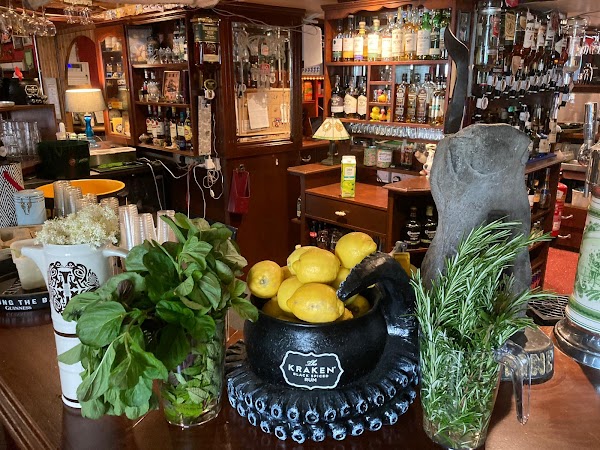 Kenny's Bar