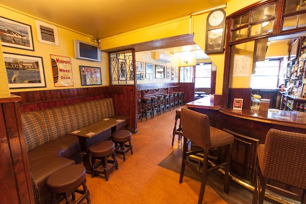 Murphy's Bar