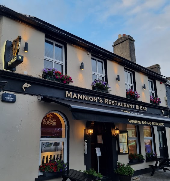 Mannions Bar