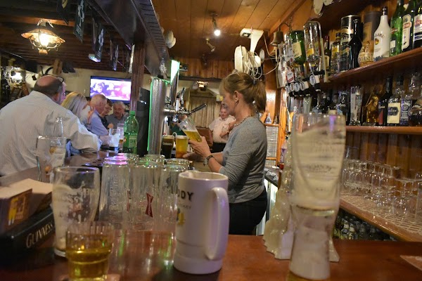 Finn's Bar