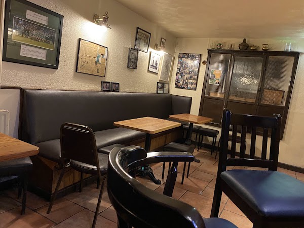 Regans Bar And Grocery