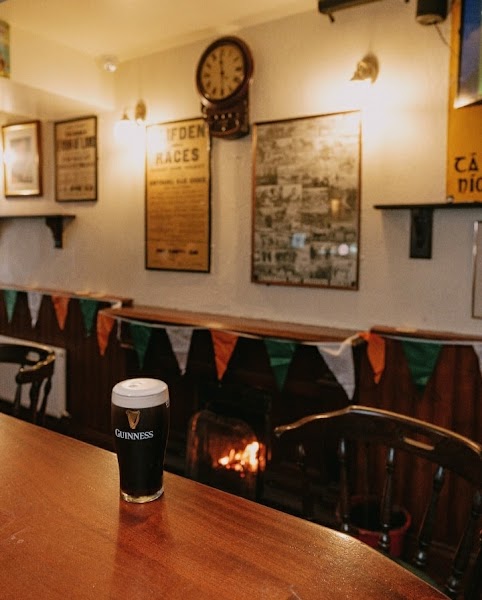 Tom King's Bar