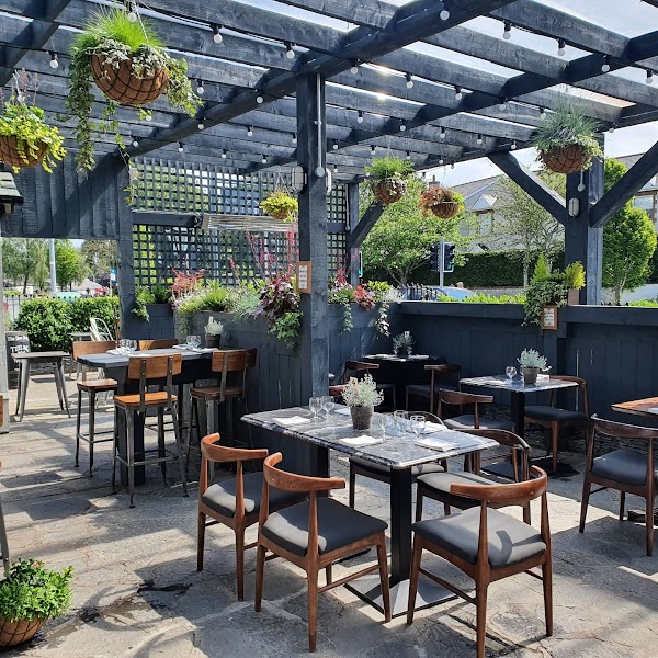 Dew Drop Inn