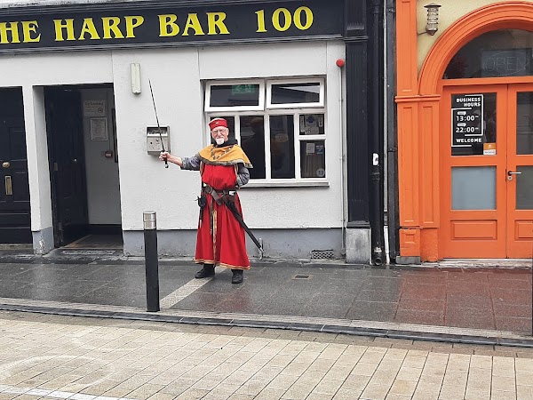 Harp Bar