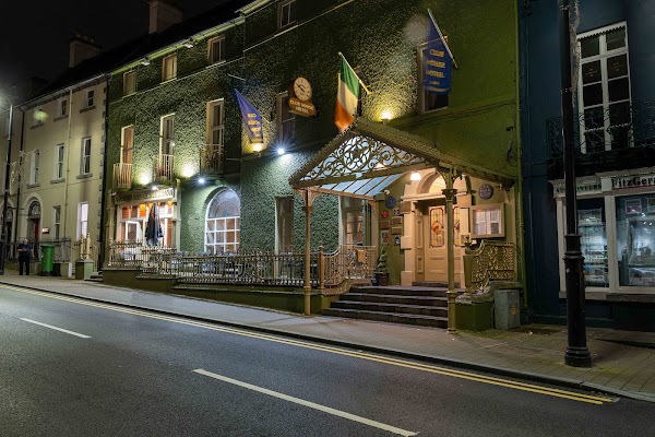 Club House Hotel