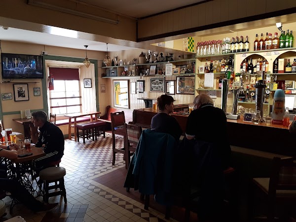 Rose's Bar