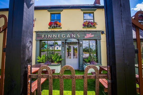 Finnegans Bar And Restaurant