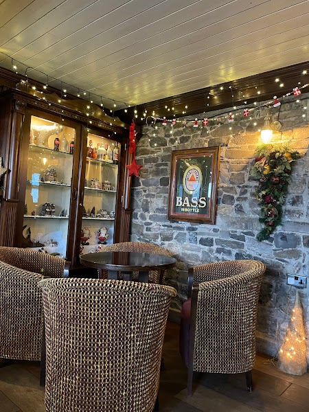 Foxs Castle Lounge