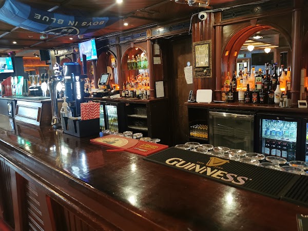 Leonard's Pub