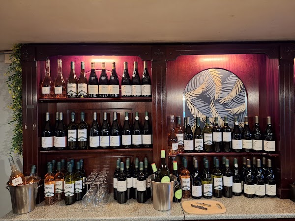 Dunphys Bar And Lounge