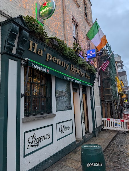 Ha'Penny Bridge Inn