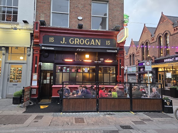 J. Grogans Castle Lounge