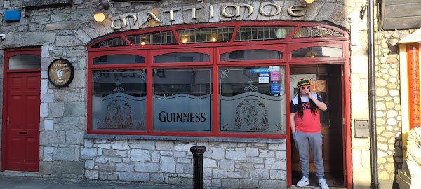 Mattimoes Pub