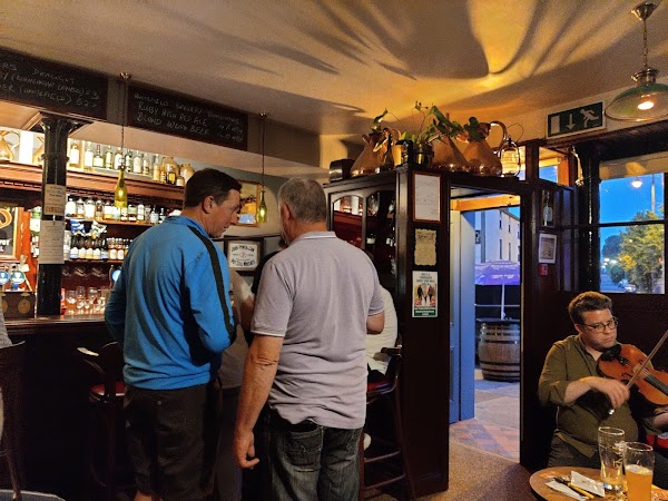Finns Bar