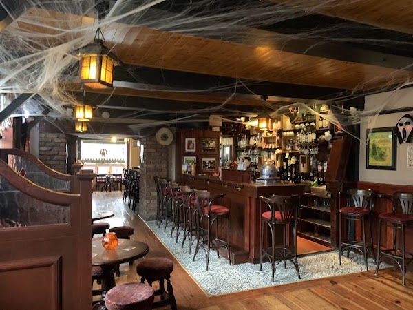 Tom Maher's Bar