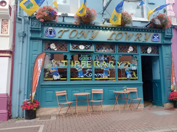 Tony Lowrys Bar
