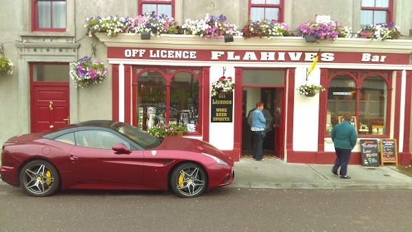 Flahives Bar