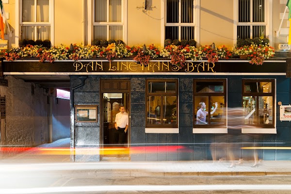 Dan Linehans Bar