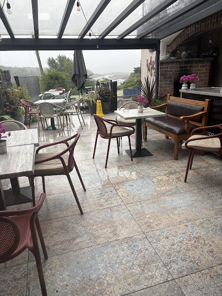 O'Sheas Bar