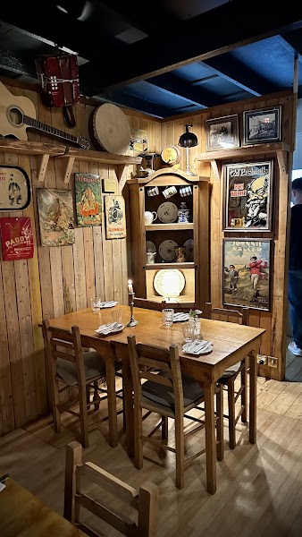 Tomasins Bar