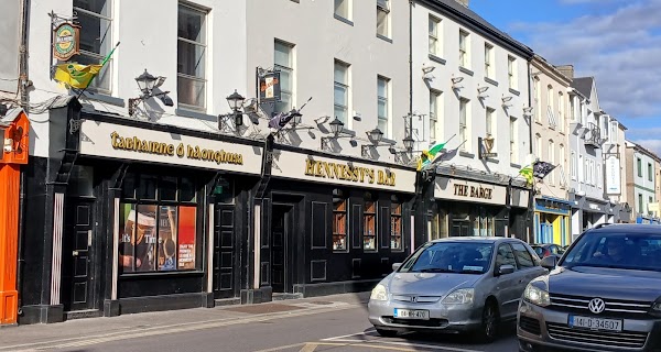 Hennessys Bar